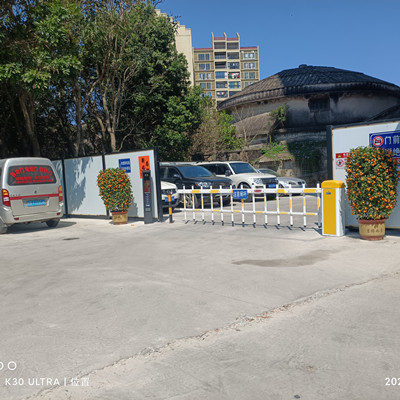 汕尾海豐城東車牌識(shí)別智能道閘安裝